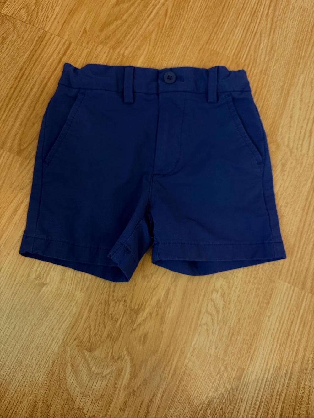 Vineyard Vines Navy Kids shorts